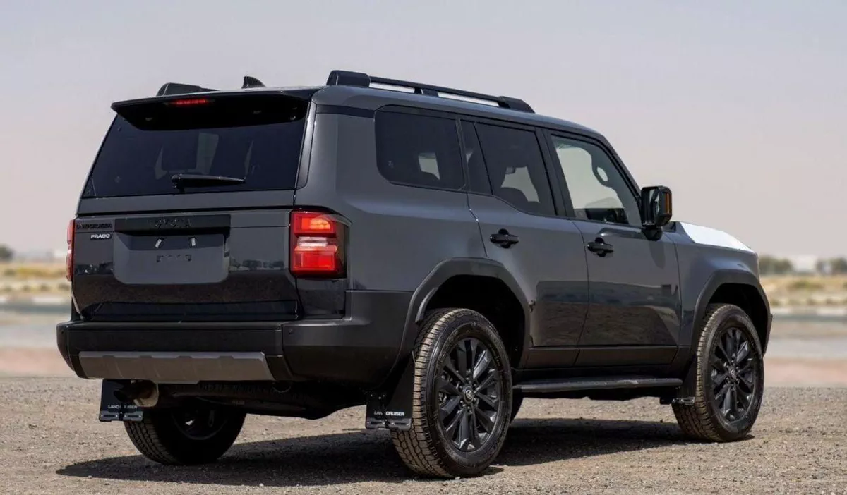 Toyota Prado GXR TOYOTA PRADO 250 WX+ LUXURY 2.8D AT MY2025 – GREY-3-0