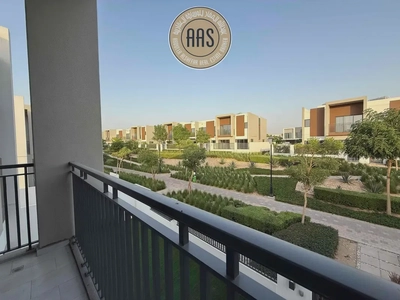 Single Row 4BR Townhouse Villa Available For Rent in Villanova-0