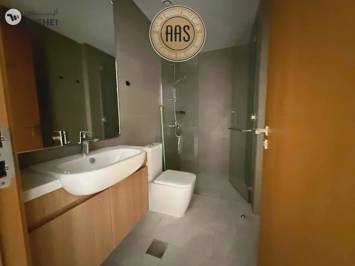 Single Row 4BR Townhouse Villa Available For Rent in Villanova-2-2