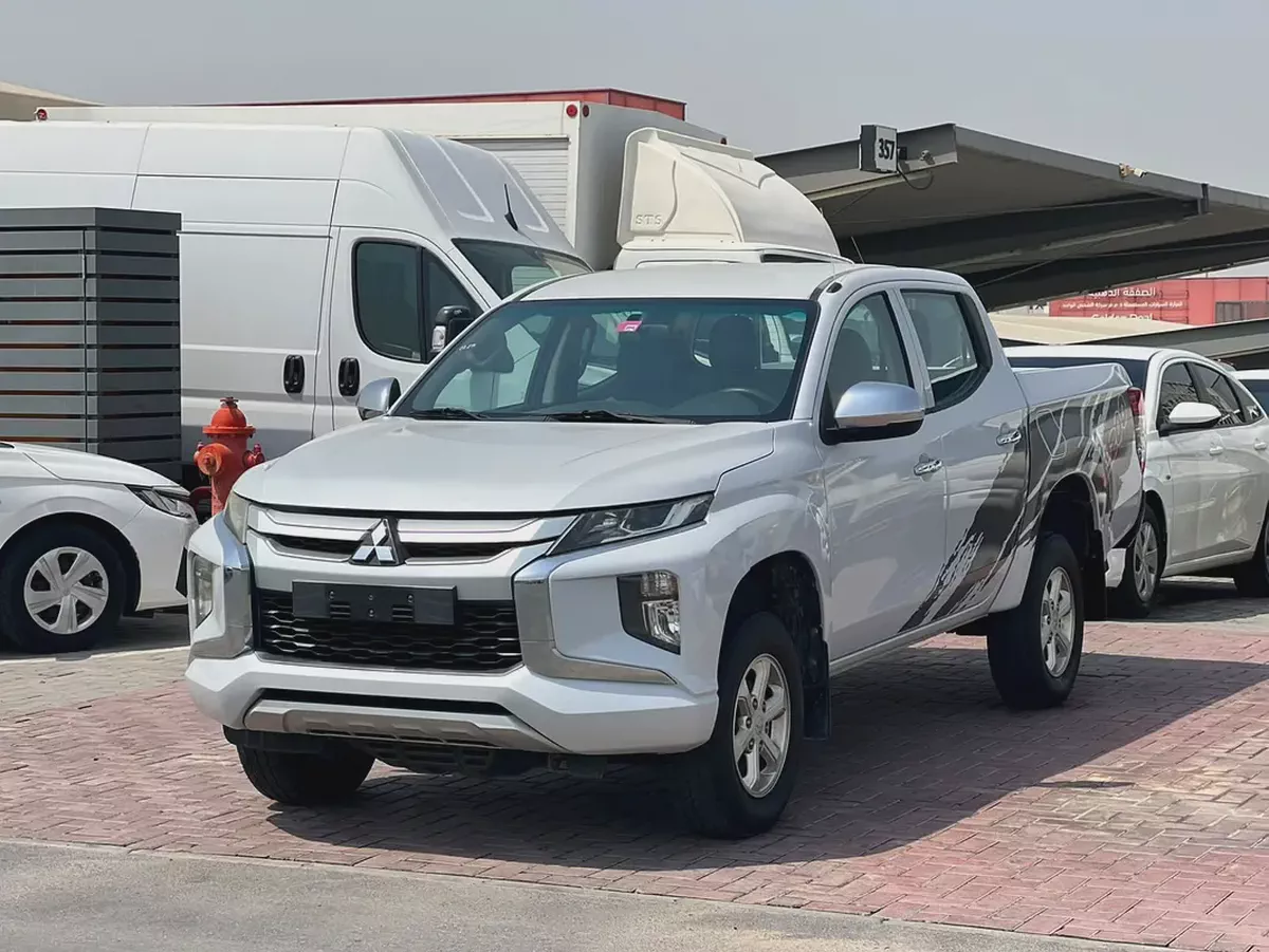 2020 Mitsubishi L200, 4X4, Manual, Petrol, GCC, Orginal Paint I Ref#1215-2-2