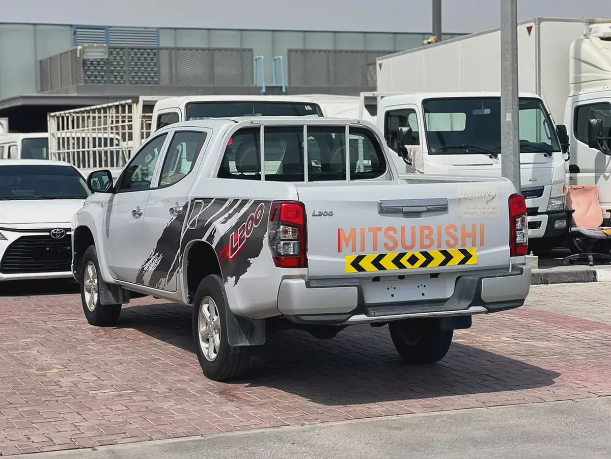 2020 Mitsubishi L200, 4X4, Manual, Petrol, GCC, Orginal Paint I Ref#1215-3-3