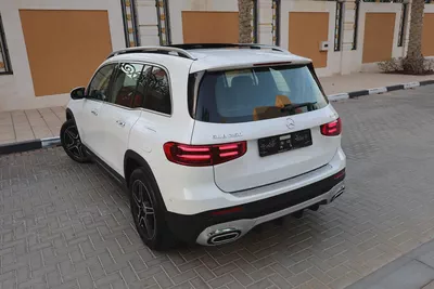 MERCEDES-BENZ GLB 250-2025-8000KM-GCC SPECS-UNDER WARRANTY  SERVICE FROM MRCEDES DEALER-3