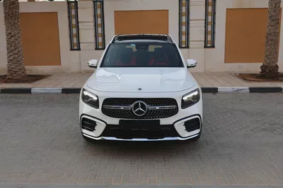 MERCEDES-BENZ GLB 250-2025-8000KM-GCC SPECS-UNDER WARRANTY  SERVICE FROM MRCEDES DEALER-4