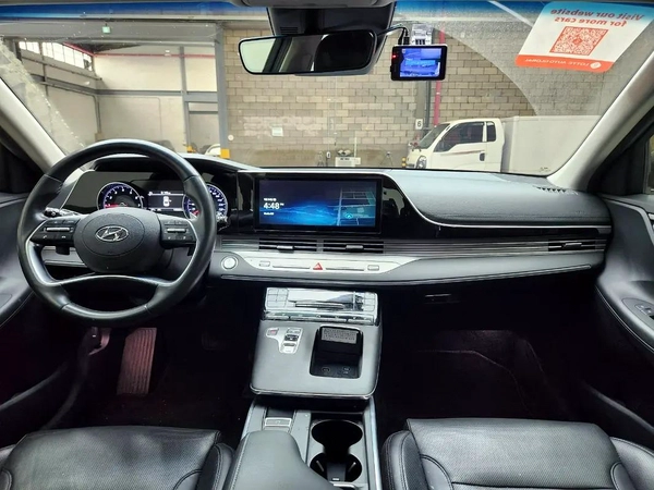 Hyundai Grandeur 2.5 Premium 2020 - Korean Specs - Excellent Condition