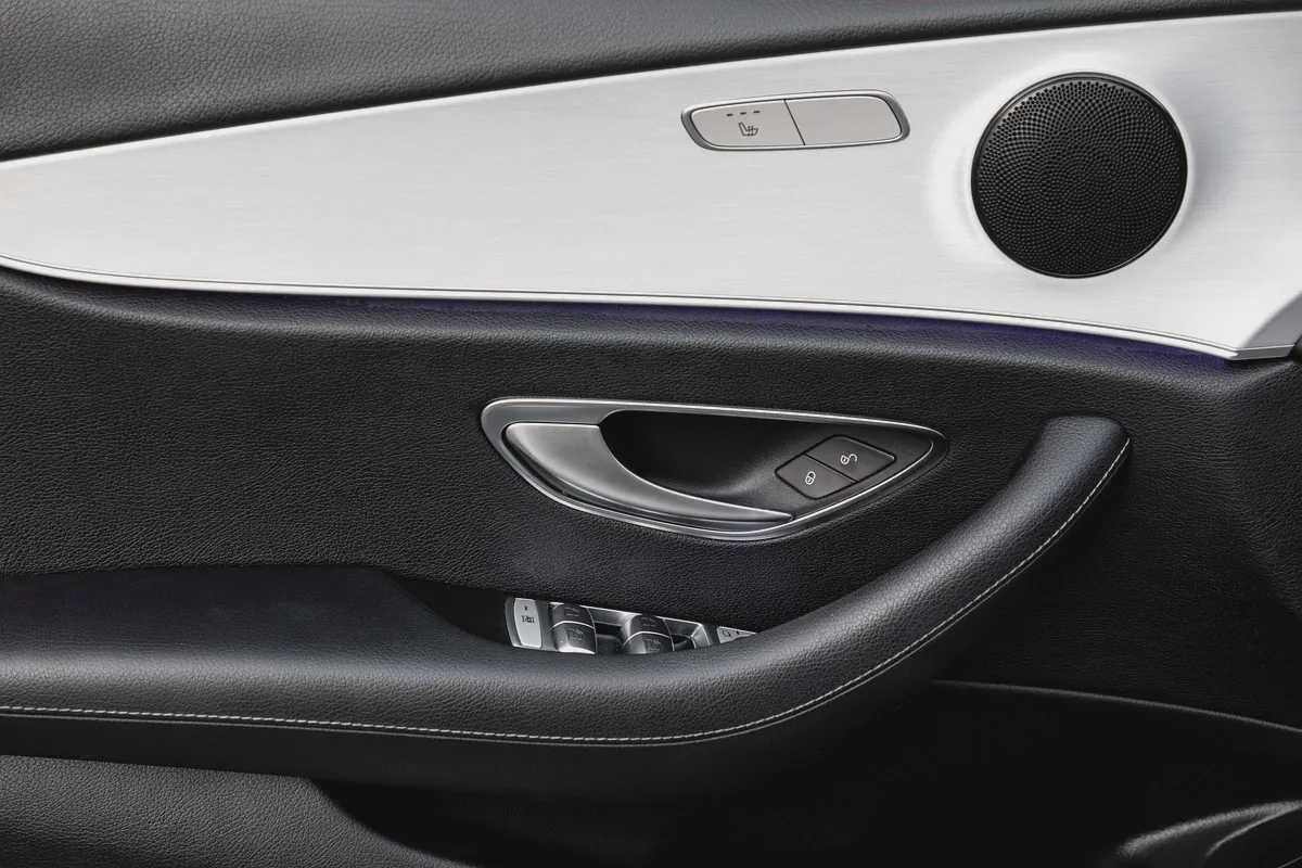 2,155 P.M | Blind Spot Warning/Apple Car Play | Under Warranty | 0% Downpayment-13-13