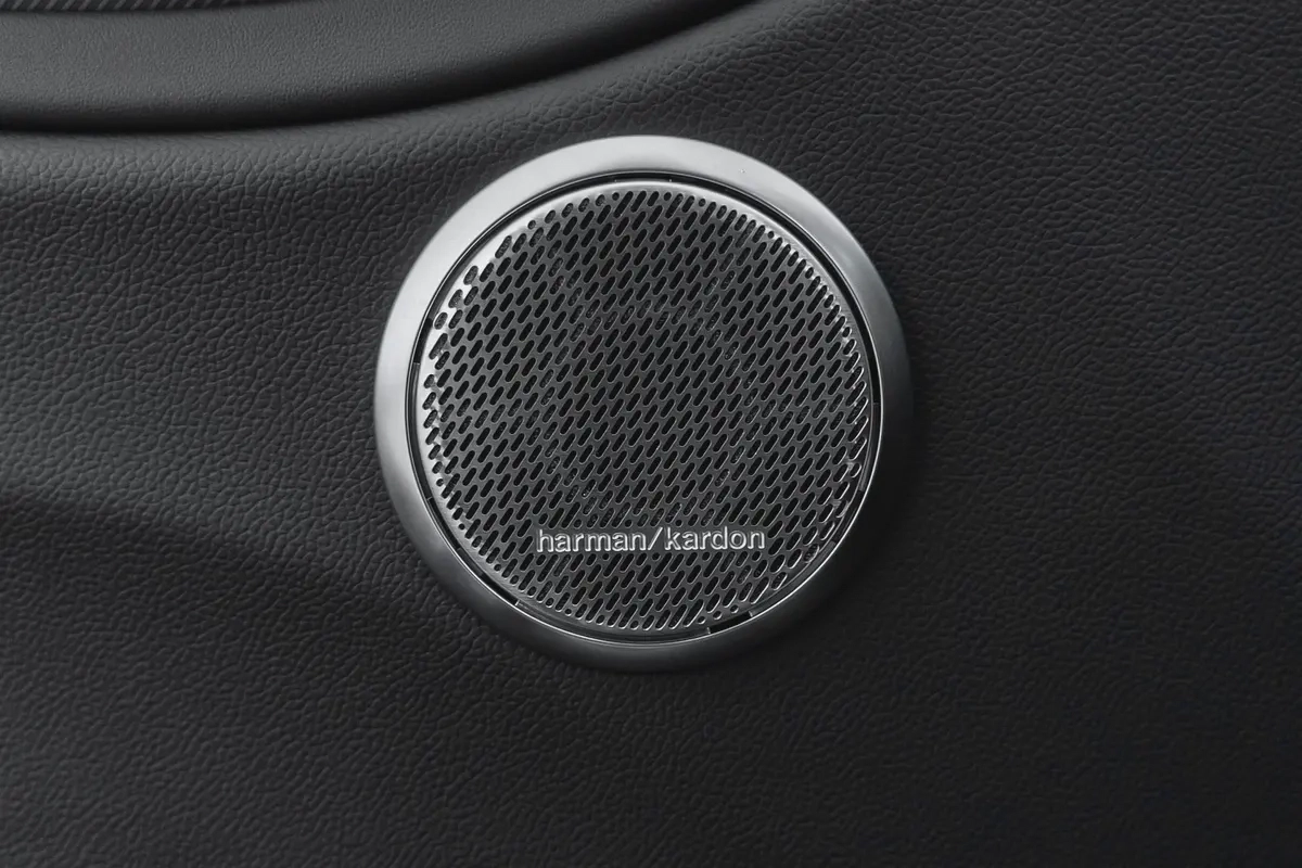 4,527 AED / 60 months | 0% DP | 2025 Alfa Romeo Giulia Tributo Italiano / Agency Warranty