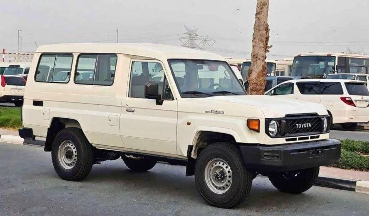 Toyota Land Cruiser 70 LC 78 HARDTOP 2.8L AT Land cruiser lc78 4.2L 3 doors  diesel V6 MY2024 FOR EXPORT ONLY-2-0