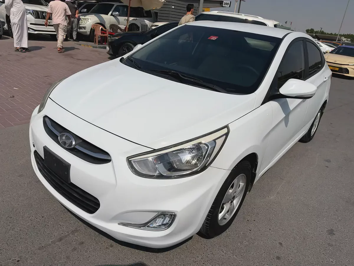 Hyundai Accent GLS 2015 GCC Specs-10-10