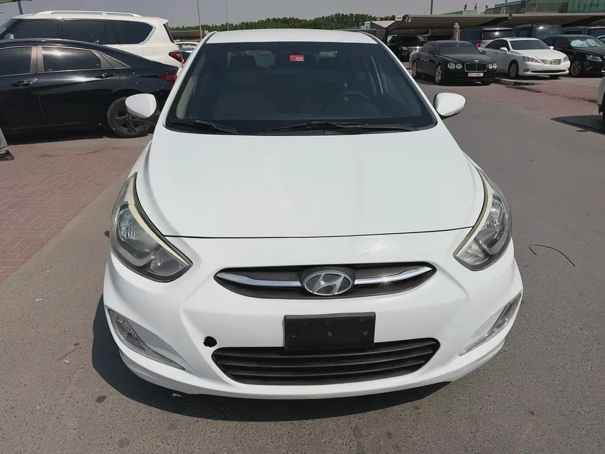 Hyundai Accent GLS 2015 GCC Specs