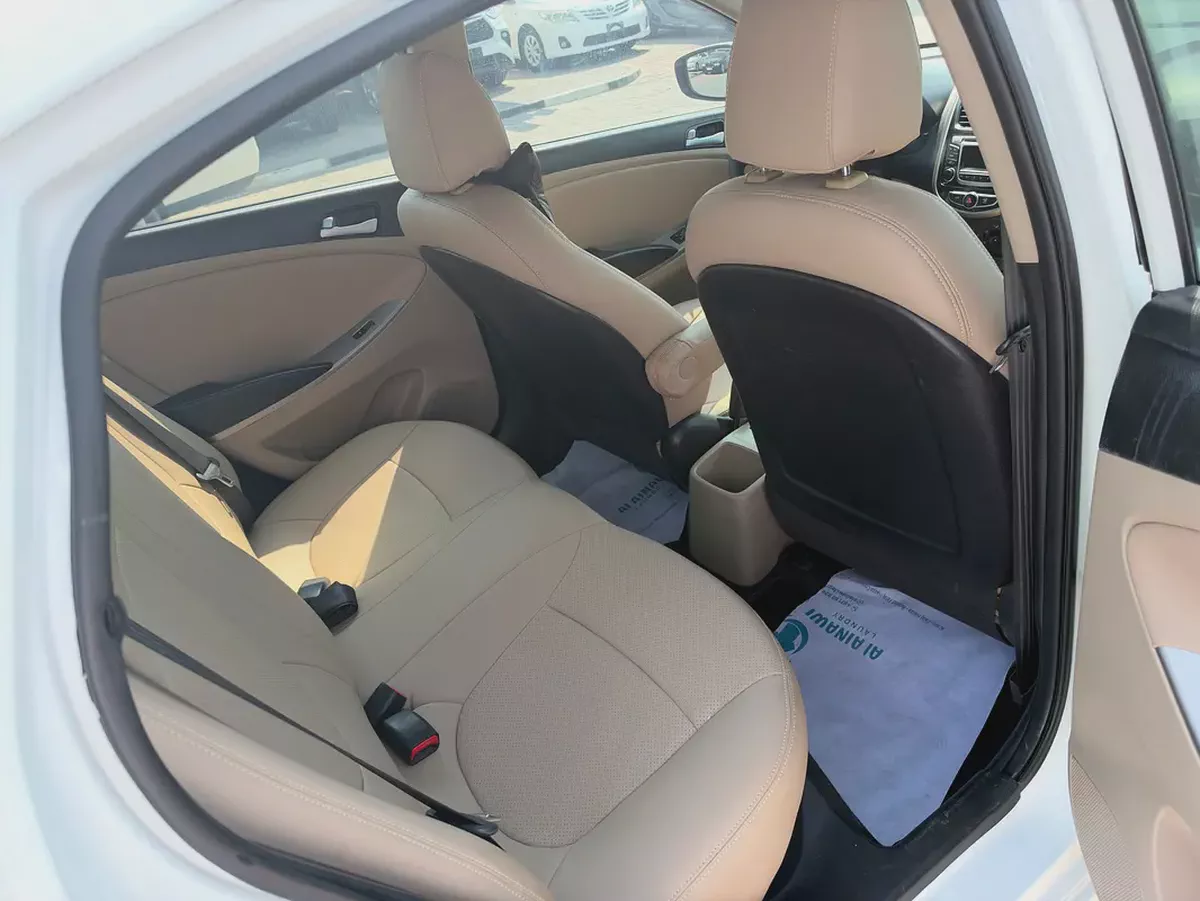 Hyundai Accent GLS 2015 GCC Specs-8-8