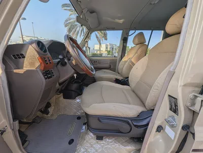 2016 Toyota Land Cruiser 70 Series LC 79 LX - DIESEL - GCC Specs - Ready for Adventure!-9