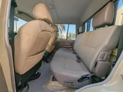 2016 Toyota Land Cruiser 70 Series LC 79 LX - DIESEL - GCC Specs - Ready for Adventure!-12