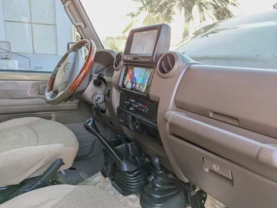 2016 Toyota Land Cruiser 70 Series LC 79 LX - DIESEL - GCC Specs - Ready for Adventure!-5