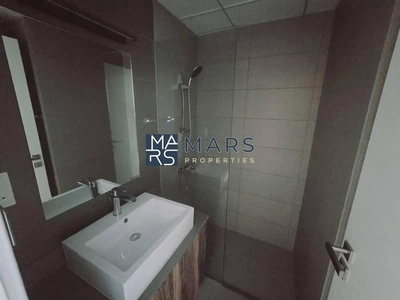 Balcony Studio | Apartment | Open Wide View | Corner Unit-16