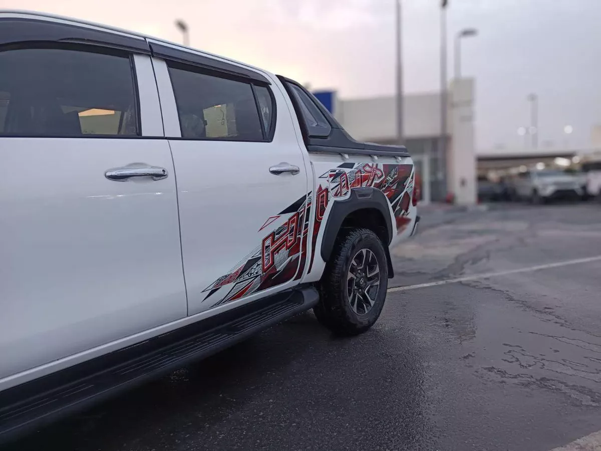 Toyota Hilux GLX TOYOTA HILUX Adventure 2022 V4 best price  Quantities available!!!!!!!!-9-0