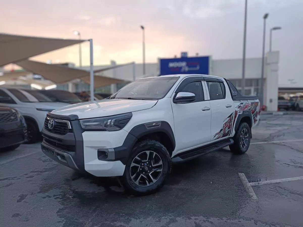 Toyota Hilux GLX TOYOTA HILUX Adventure 2022 V4 best price  Quantities available!!!!!!!!-1-0