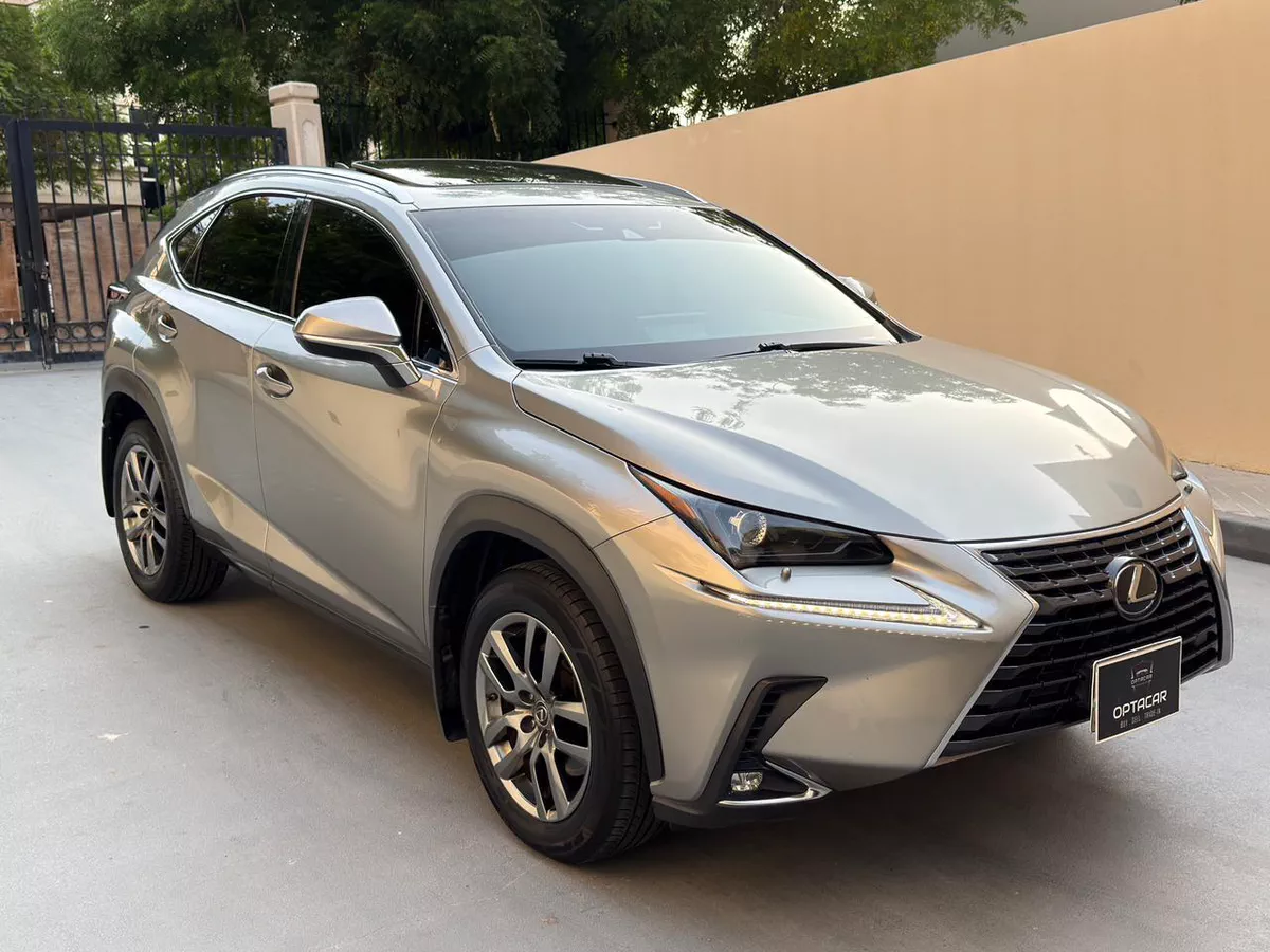 Single Owner 2018 LEXUS NX300 PLATINUM Canadian Specs (Accident Free)
