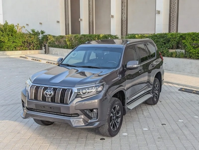 TOYOTA PRADO 2010 FACELIFTED 2023 WITH INTERIOR AND EXTERIOR GCC FULL OPTION IN EXCELLENT CONDITION-1