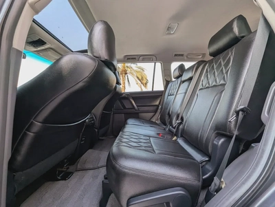 TOYOTA PRADO 2010 FACELIFTED 2023 WITH INTERIOR AND EXTERIOR GCC FULL OPTION IN EXCELLENT CONDITION-4