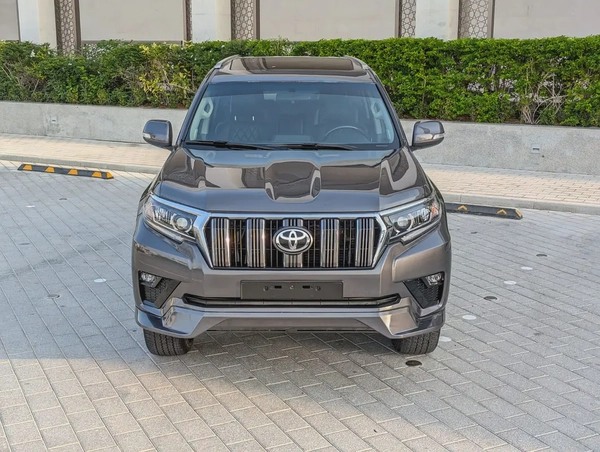 TOYOTA PRADO 2010 FACELIFTED 2023 WITH INTERIOR AND EXTERIOR GCC FULL OPTION IN EXCELLENT CONDITION