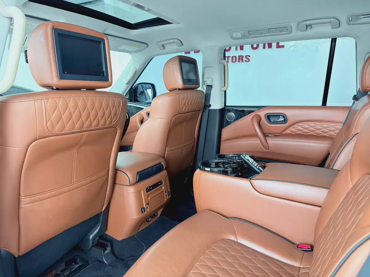 2020 Infiniti QX80 Luxury - GCC Specs - Full Service History-6-6