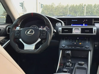 Lexus IS250 - 2014  American specs, in excellent condition, requires no maintenance.-4