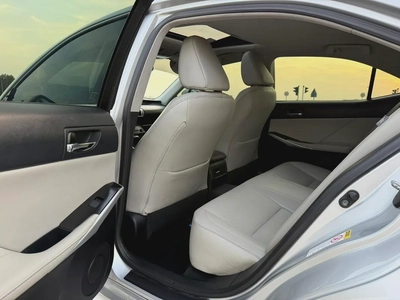 Lexus IS250 - 2014  American specs, in excellent condition, requires no maintenance.-7
