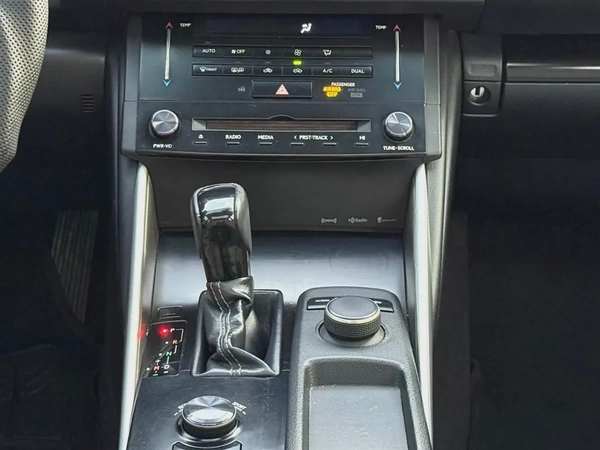 Lexus IS250 - 2014  American specs, in excellent condition, requires no maintenance.