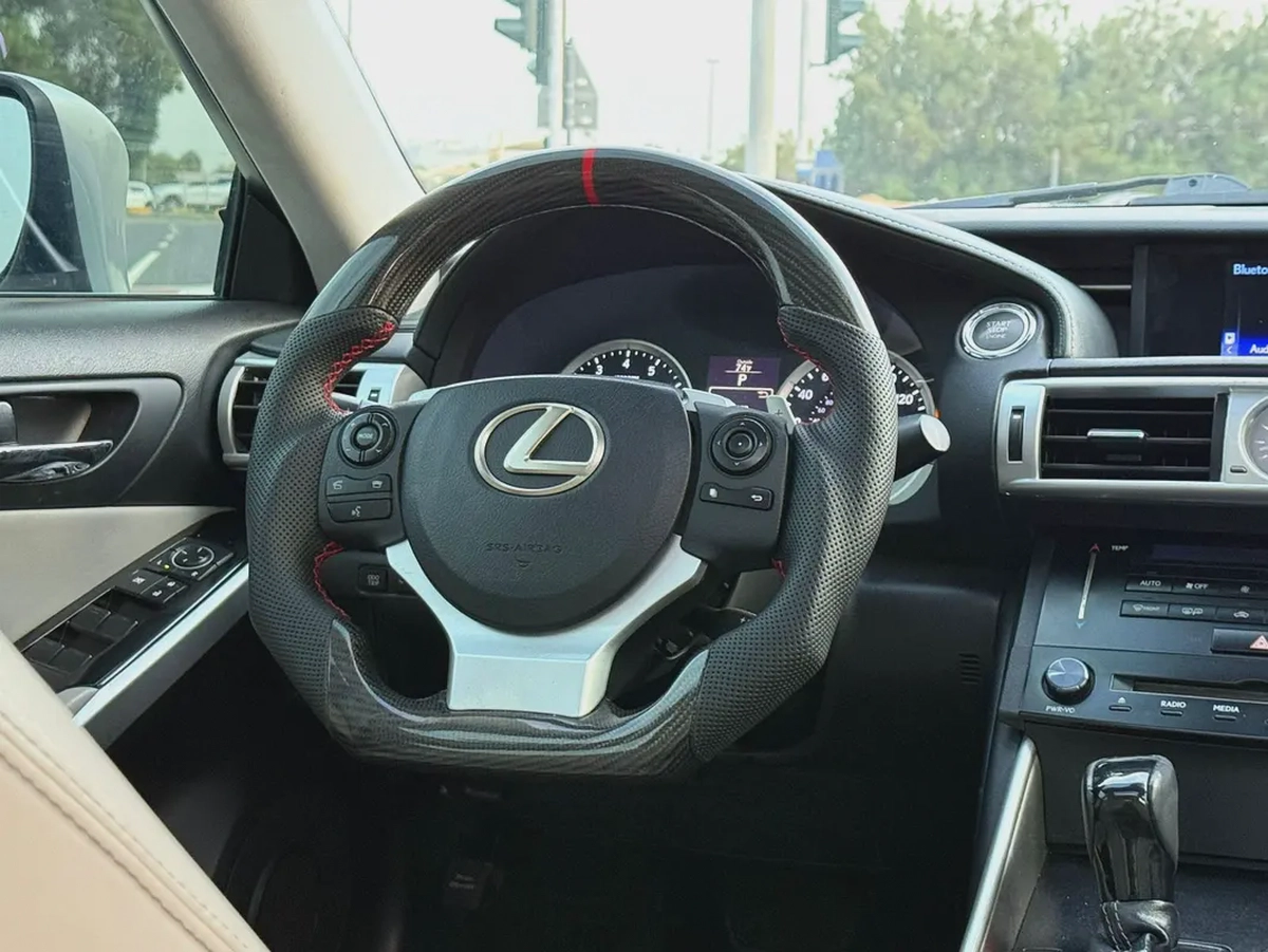 Lexus IS250 - 2014  American specs, in excellent condition, requires no maintenance.-14-14