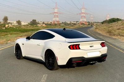 Ford Mustang GT-10