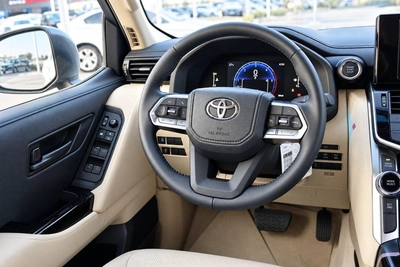 Toyota Land Cruiser GXR LAND CRUISER GXR DIESEL 3.3-7