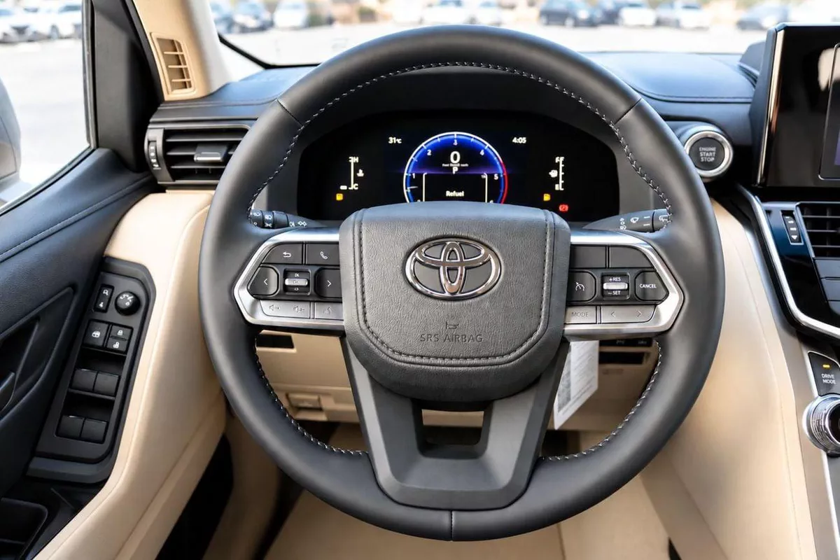 Toyota Land Cruiser GXR LAND CRUISER GXR DIESEL 3.3-12-0