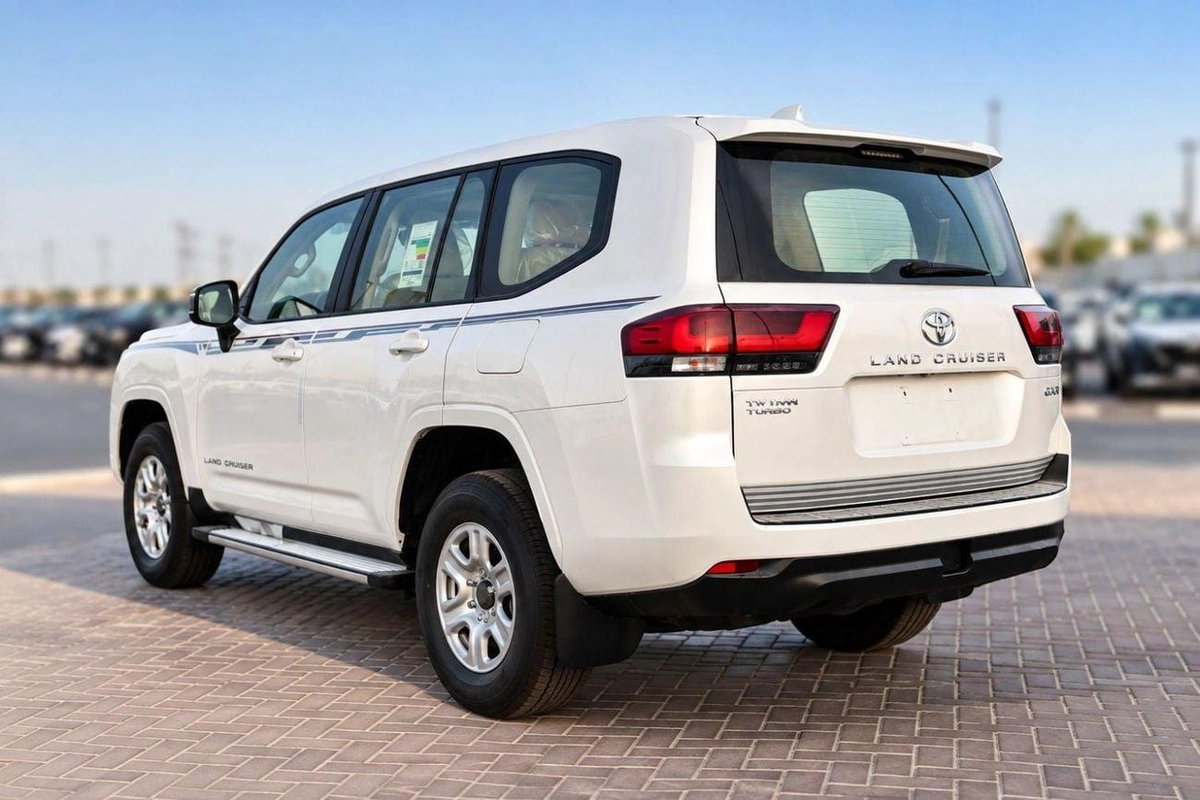 Toyota Land Cruiser GXR LAND CRUISER GXR DIESEL 3.3-16-0