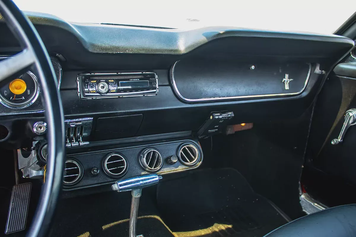 CLASSIC - 1965 - Ford Mustang (289) - JAPAN IMPORT -LOW MILEAGE-12-12
