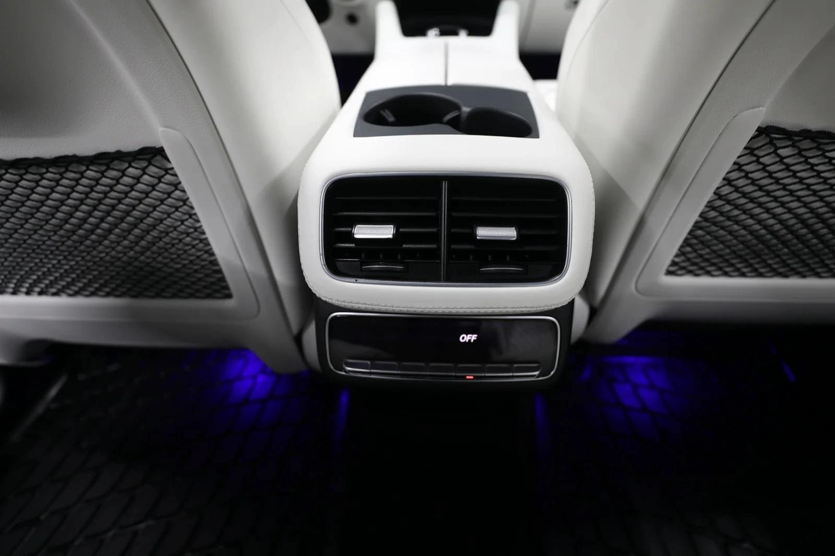 Maybach Kit | 3700 AED monthly Under Warranty Till 2027 | Free Insurance and Registration-3-3