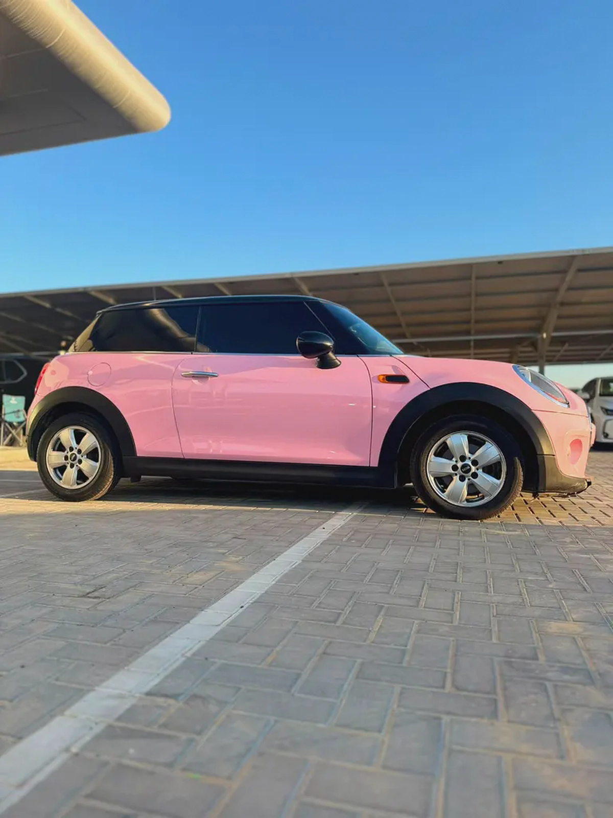 2014 MINI Cooper GCC Specs - Excellent Condition-4-4