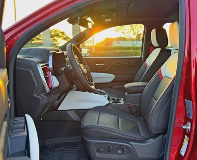 2025 GMC Canyon AT4X, Dealer Warranty and Service Package, GCC Specs-8