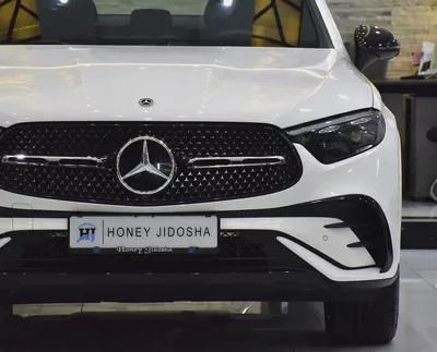 AED 4,462 EMi at 0% DP | Mercedes Benz GLC200 4Matic ( 2025 Model ) in White Color GCC Specs-3