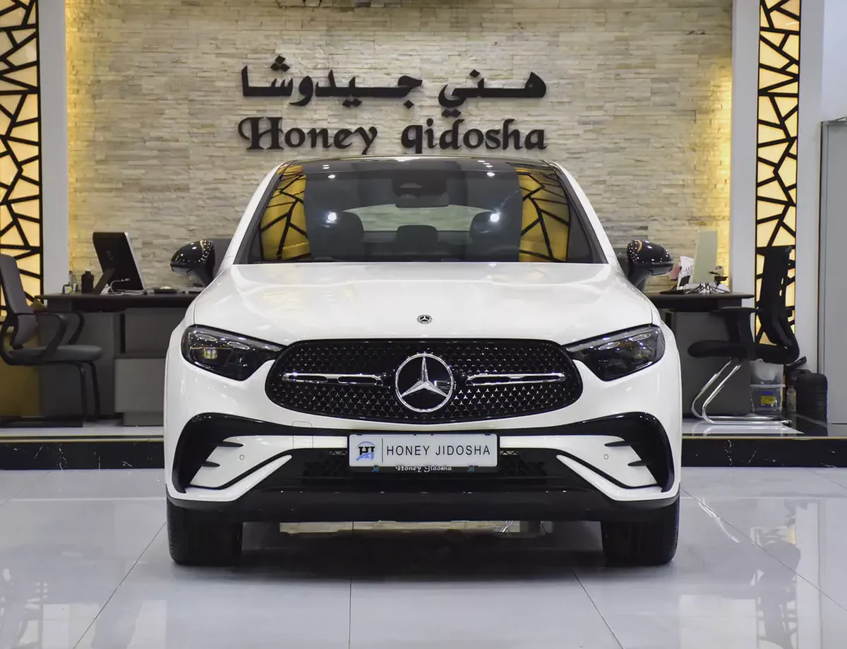 AED 4,462 EMi at 0% DP | Mercedes Benz GLC200 4Matic ( 2025 Model ) in White Color GCC Specs