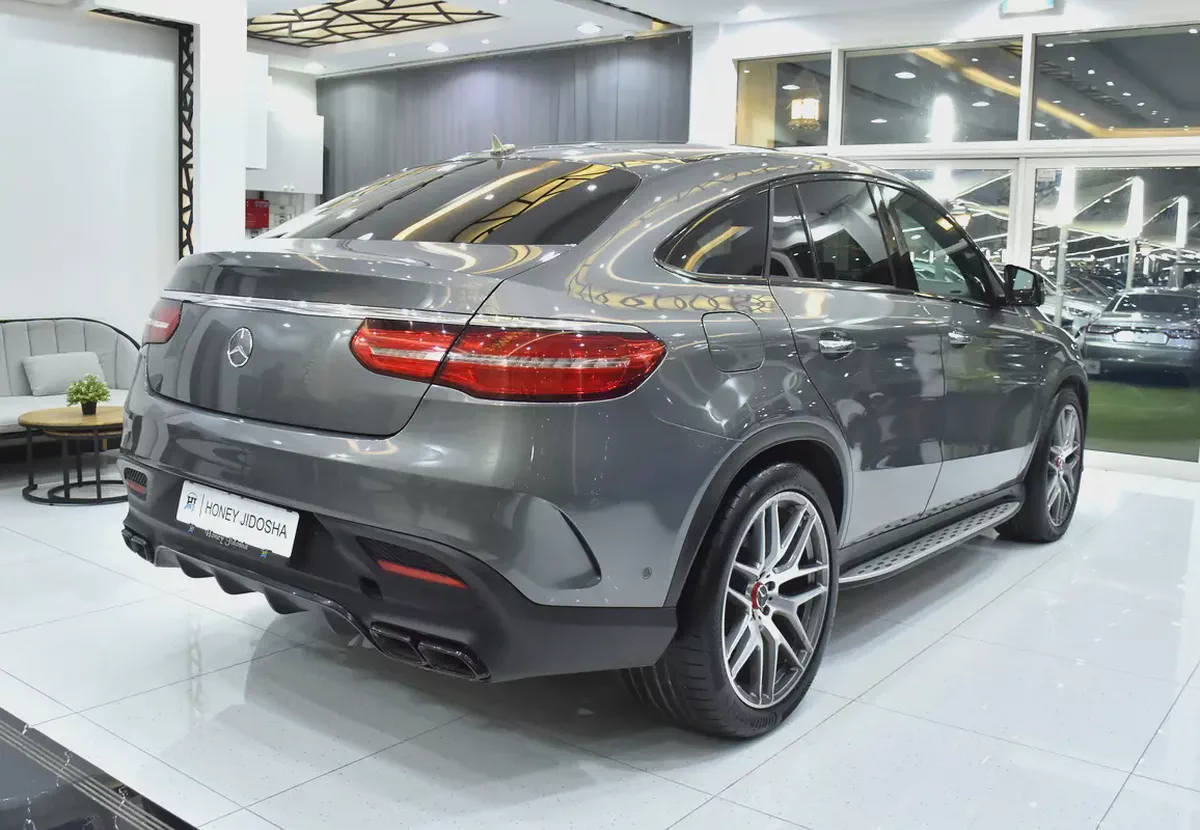 AED 2,161 EMi at 0% DP | Mercedes Benz GLE63 ( 2019 Model ) in Grey Color European Specs-5-5