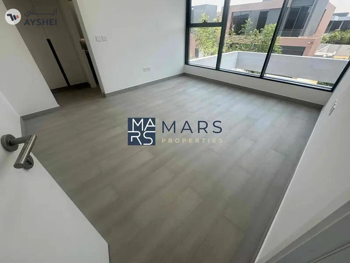 The Cozy & Modern Living Style Brand New 5 Bedroom villa in Masaar