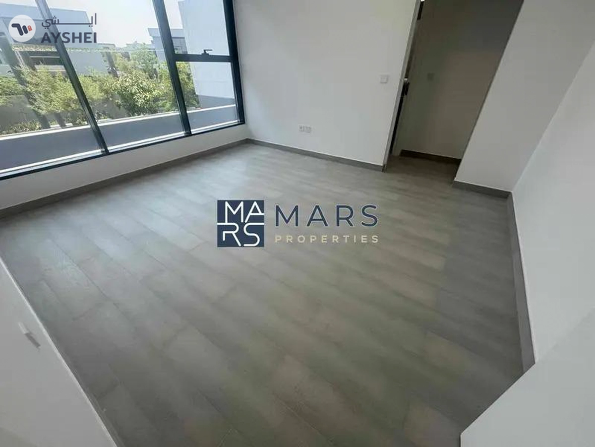 The Cozy & Modern Living Style Brand New 5 Bedroom villa in Masaar