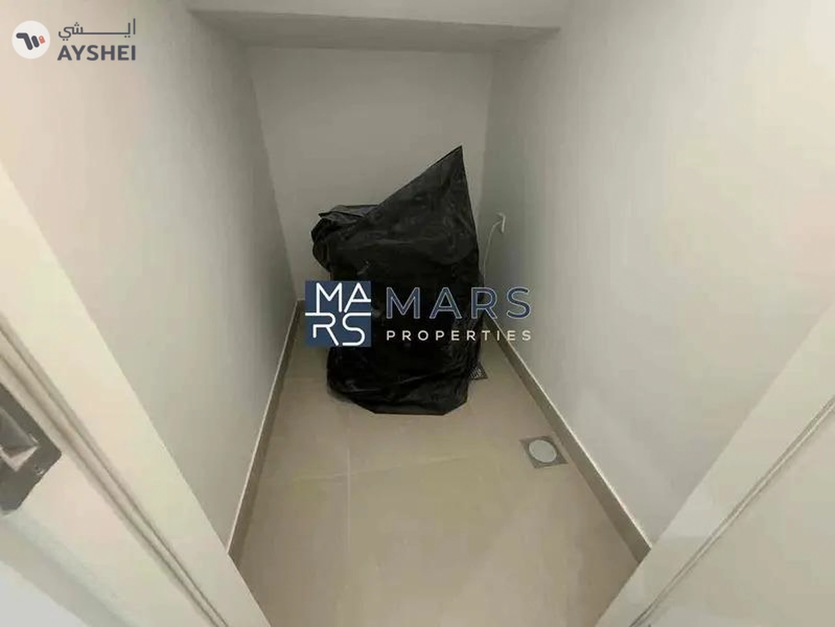 The Cozy & Modern Living Style Brand New 5 Bedroom villa in Masaar