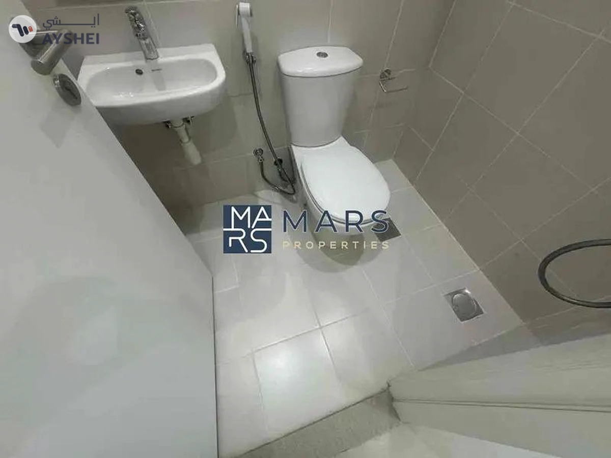 The Cozy & Modern Living Style Brand New 5 Bedroom villa in Masaar