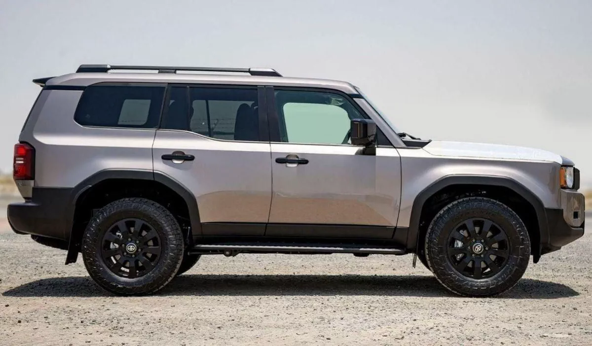 Toyota Prado GXR (LHD) TOYOTA PRADO 250 2.4P AT FIRST EDITION MY2025 – BRONZE-7-0