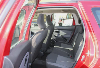 Renault Duster SE 2023 | GCC Specs | Low Mileage | Warranty-8