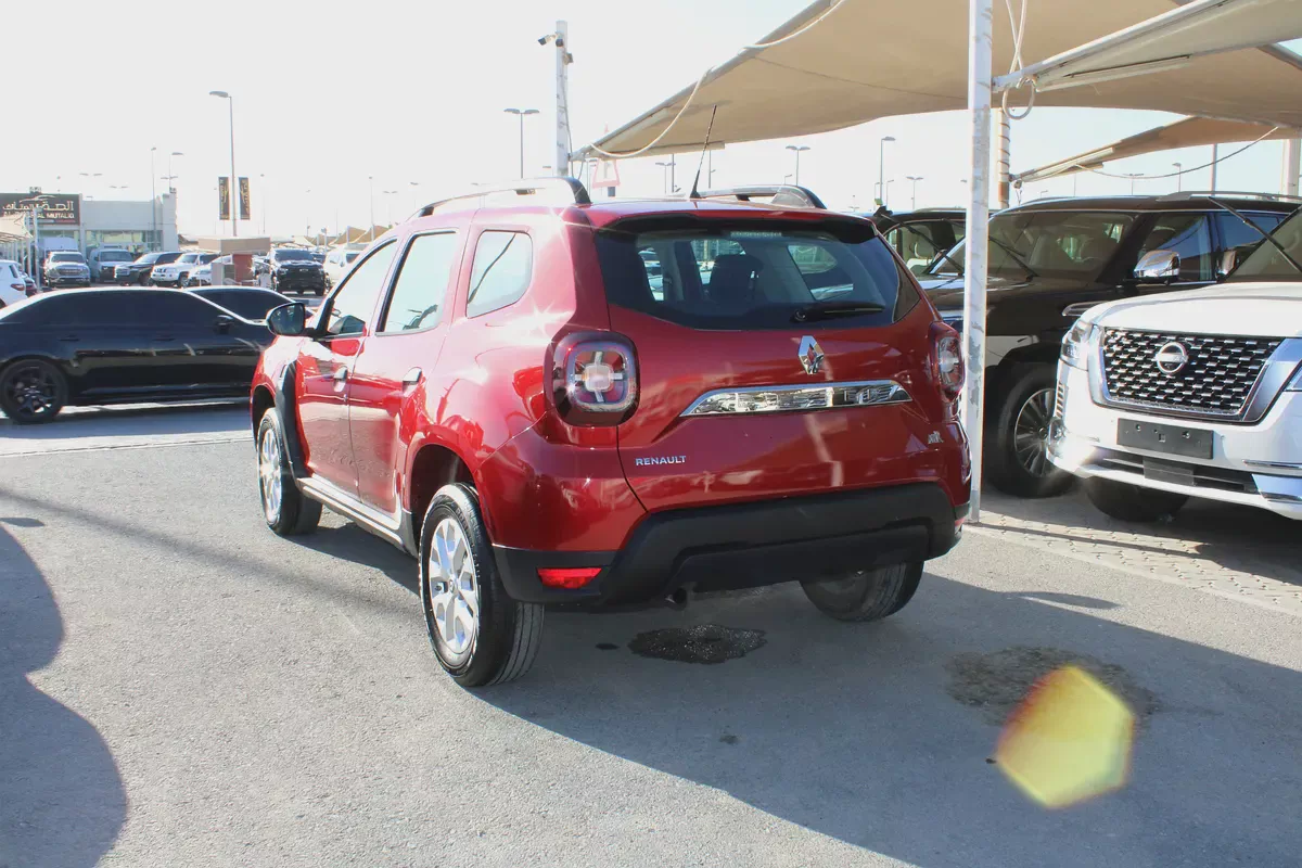 Renault Duster SE 2023 | GCC Specs | Low Mileage | Warranty-3-3