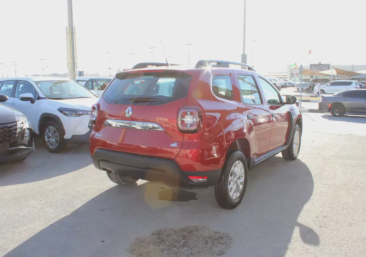 Renault Duster SE 2023 | GCC Specs | Low Mileage | Warranty-4-4