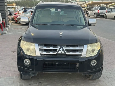 Mitsubshi pajero 2008 fullopshin balck color GcC calen car-0