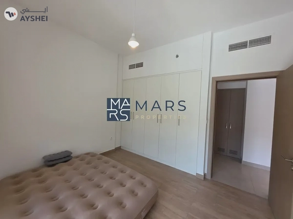 🌊 Sea Breeze Living | 1BR with Pool View!